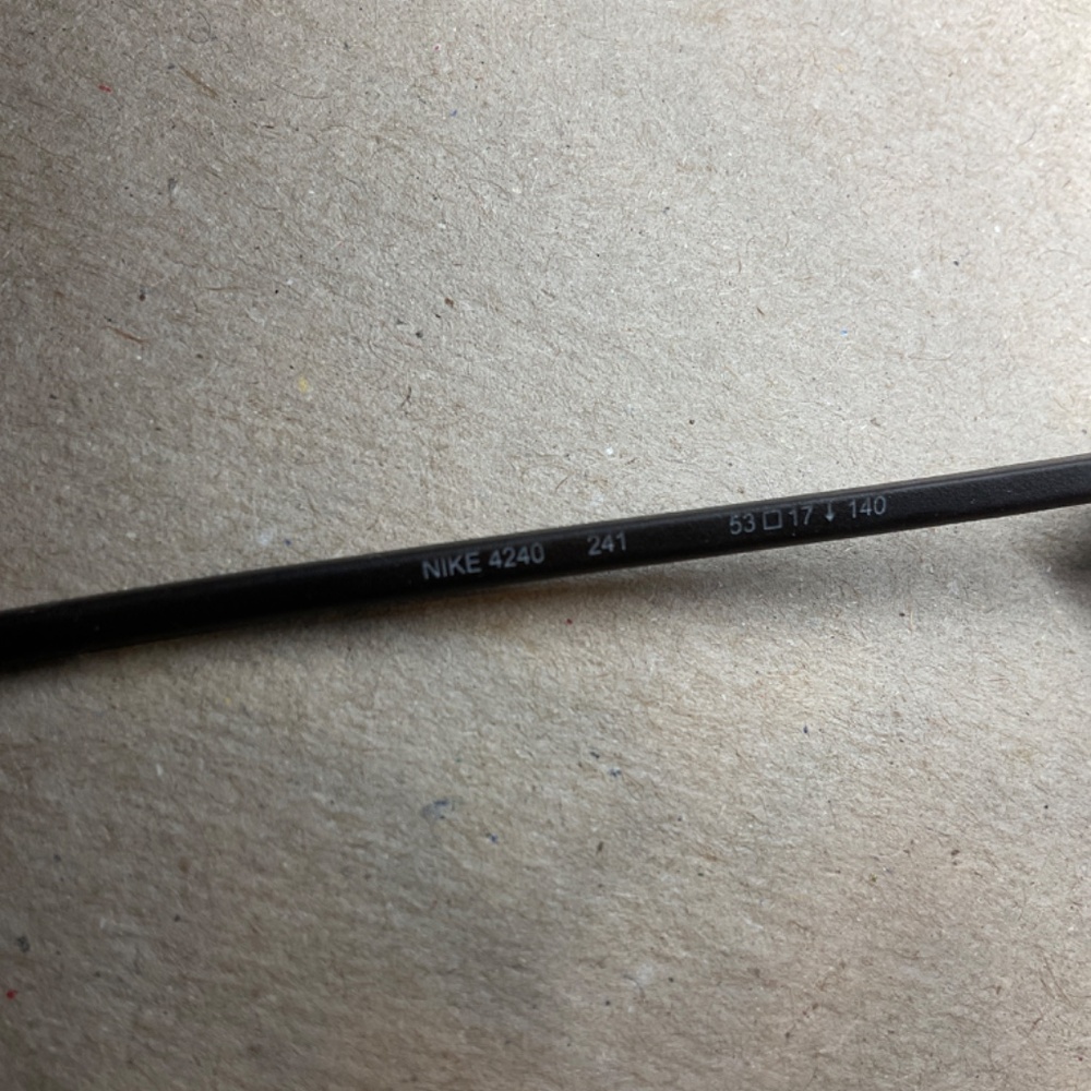 Nike glass frames 4240. 241 with flexon bridge - Picture 4 of 4